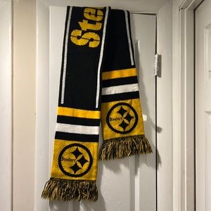 Steelers scarf In good condition